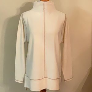NWOT. Beautiful and unusual Luuske tunic. Size L